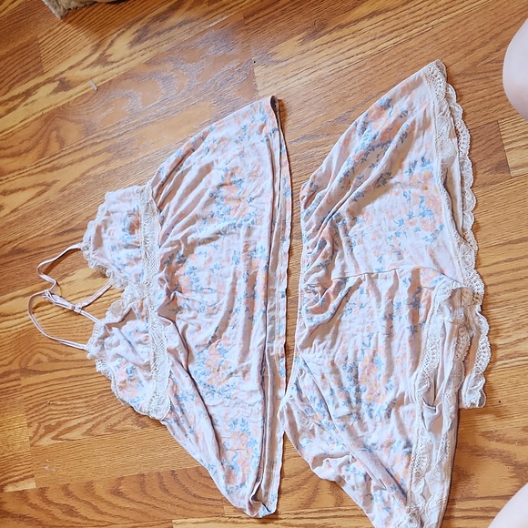 Modal Lace Short Cami Set - Picture 2 of 8